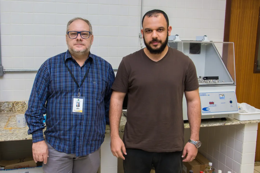 Professores Murilo Moisés e Ronie Galeano (Foto: TN Online)