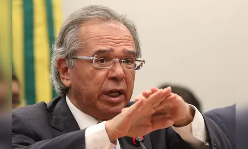 Multa de R$ 2,5 bi da Petrobras pode ir para educação, diz Guedes
