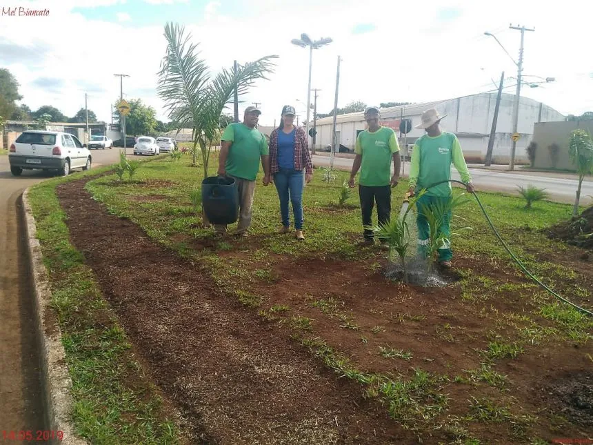 Prefeitura desenvolve programa "Ivaiporã Mais Florida" 