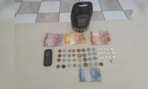 PM apreende drogas que seriam vendidas no centro da cidade 