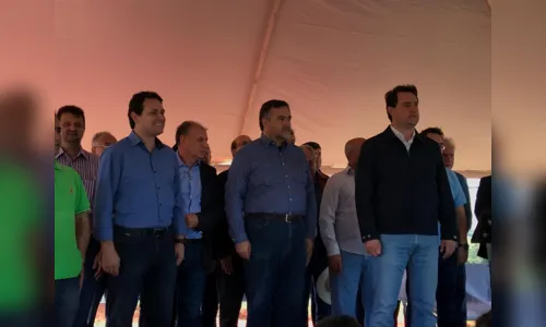 
							Governador libera recursos para Avenida Cristiano Kussmaul em Apucarana
						
						