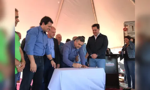 
							Governador libera recursos para Avenida Cristiano Kussmaul em Apucarana
						
						