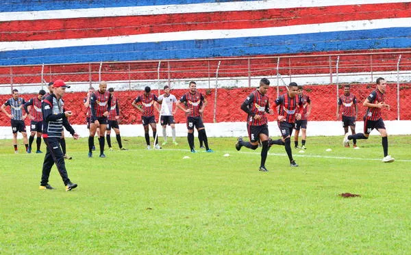O Apucarana Sports vai disputar mais uma competição estadual na temporada 2019 - Foto: Delair Garcia
