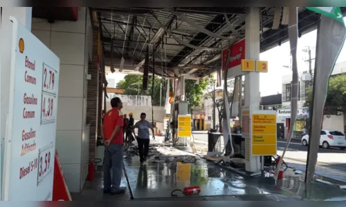 
							Explosão em posto de combustíveis causa pânico no centro
						
						