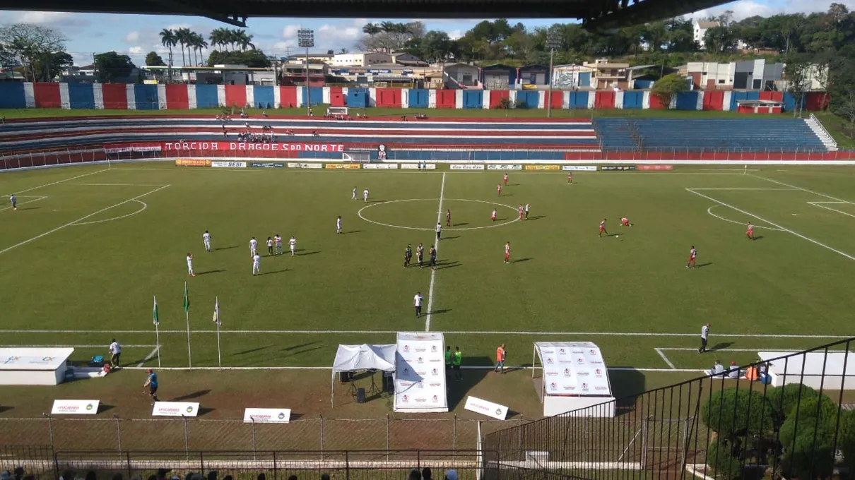 No estádio Olímpio Barreto o Apucarana venceu o Rolândia por 2 a 1 na Segunda Divisão