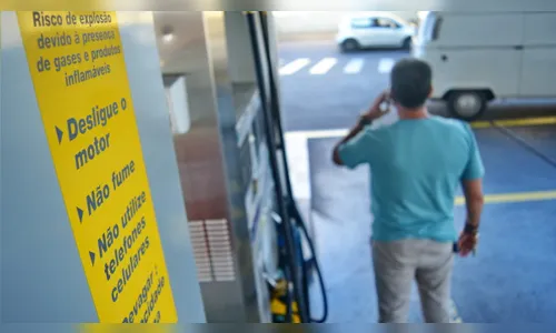 Bombeiros alertam para segurança ao abastecer