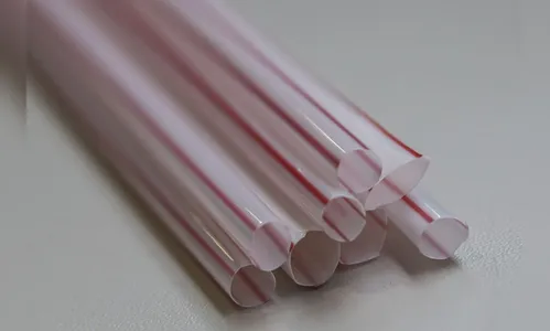 União Europeia aprova proibição de produtos de plástico até 2021