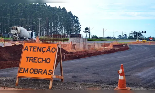 Empresários reclamam do atraso da obra de marginal na PR-444