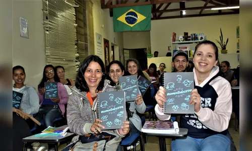 140 estudantes dos cursos técnicos recebem agendas de apoio