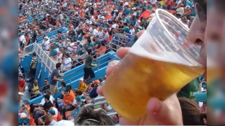 Imagem ilustrativa da notícia ​  CERVEJAS LIBERADAS NOS ESTÁDIOS