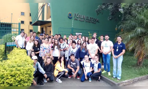 Parlamento Jovem elege vereadores em Apucarana