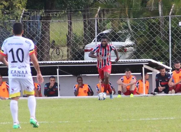 O lateral-esquerdo Jeferson, do Apucarana Sports, está confirmado no jogo em Francisco Beltrão - Foto: Apucarana Sports/Divulgação