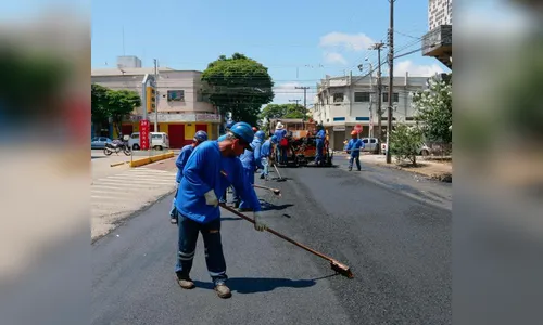 Avenida Drº Munhoz da Rocha recebe melhorias nesta semana; parte da via será bloqueada 
