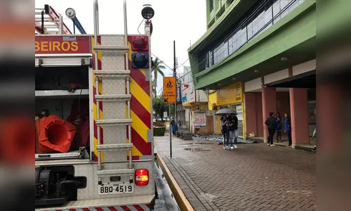 Alarme de incêndio do Cine Teatro Fênix dispara e mobiliza Corpo de Bombeiros