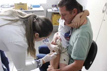 Cerca de 78% dos grupos prioritários já foram vacinados contra a gripe em Arapongas 