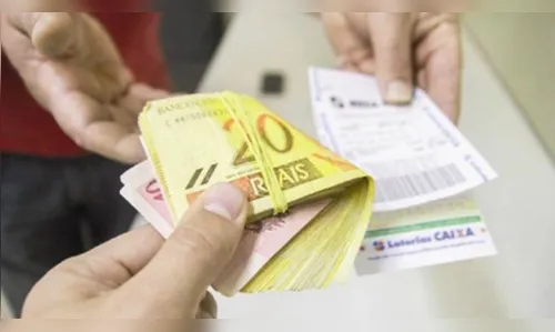 Mulher perde mais de R$4 mil após cair no golpe do bilhete premiado 