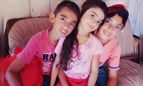 Bombeiros encontram corpos de crianças após carro cair em rio