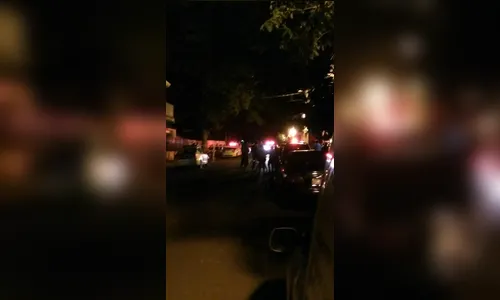 Homem morre em pátio de Colégio após confronto com a PM 