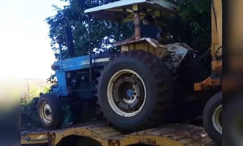 Idoso de 90 anos tem trator furtado