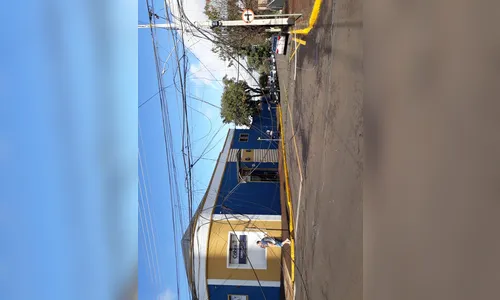 Caminhão enrosca em cabos e provoca queda de energia na região central de Apucarana 