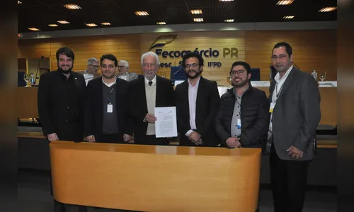 Fomento Paraná e Fecomércio firmam parceria