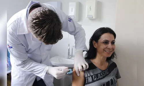 Arapongas segue com vacinação contra gripe