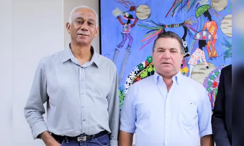 Sergio Onofre anuncia professor Peta como novo secretário de educação