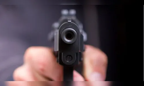 Vigia de empresa é feito refém durante assalto e tem carro roubado