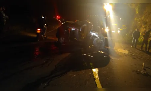 
							Uma pessoa morre e outras quatro ficam feridas em acidente na Pr 170
						
						