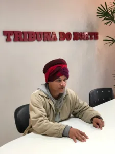 O escritor e rapper Rafael Ferreira Vieira, o Rafa na Raça​, acaba de lançar um documentário que retrata a cena cultural de Apucarana. Foto: TNOnline