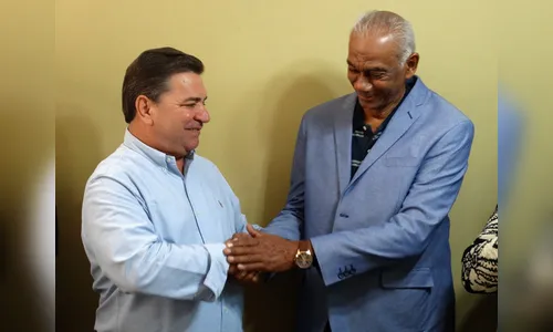 Peta toma posse e anuncia início de novo ciclo na Educação 