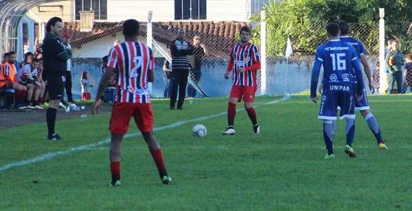 O meia Thiago Almeida já marcou seis gols na Divisão de Acesso |  Foto: Apucarana Sports/Divulgação