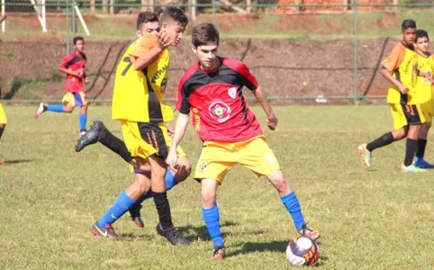 A fase municipal dos Jogos Escolares do Paraná, Bom de Bola, terminou nesta sexta-feira - Foto: www.oesporte.com.br