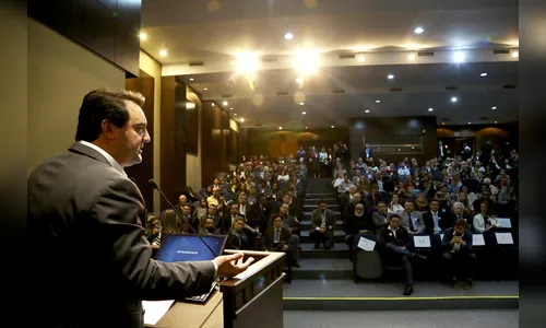 Governador propõe cláusula anticorrupção em todos os contratos