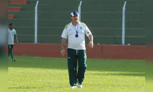 Arapongas Esporte Clube deve iniciar treinos  na primeira semana de julho