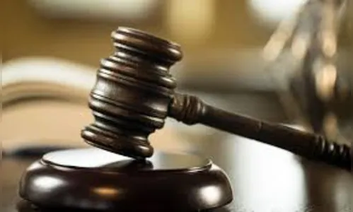 Veículos, imóveis e máquinas de costura serão leiloados