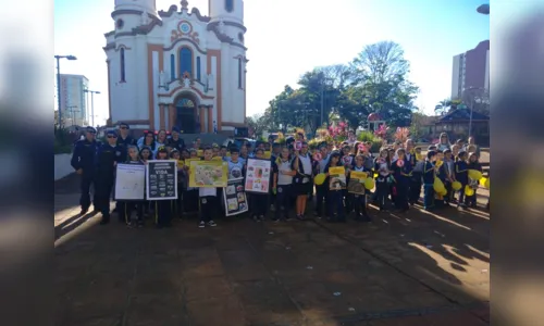 
							Alunos de Arapongas realizam atividades voltadas para a segurança no trânsito
						
						