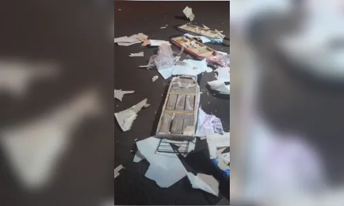 
							PM apreende mais de 50 kg de maconha em Rolândia
						
						