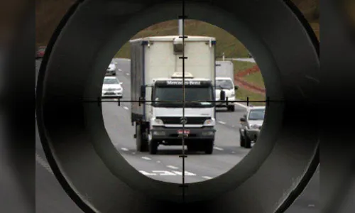 Caminhoneiro é vítima de assalto na PR-445