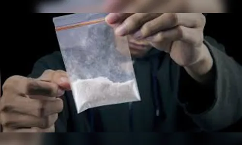 Homem de 28 anos é preso suspeito de tráfico de drogas em Apucarana 