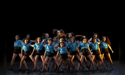 Escola Municipal de Dança de Apucarana se apresenta no Teatro Guaíra
