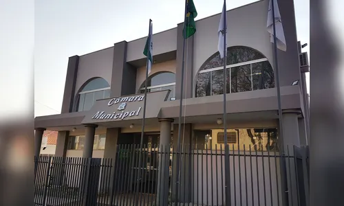 Justiça barra sessão de Câmara para votar aumento de subsídios