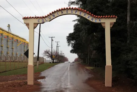 Prefeitura restaura pórtico de acesso à Colônia Esperança