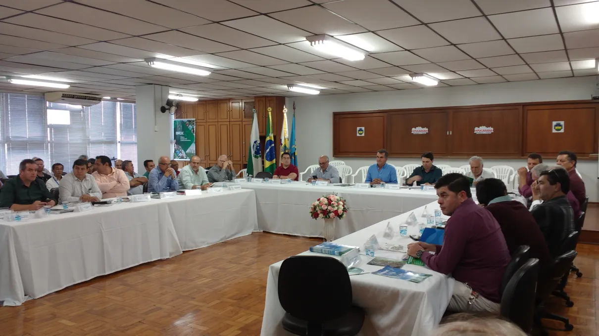 Reunião da Amuvi realizada em Apucarana