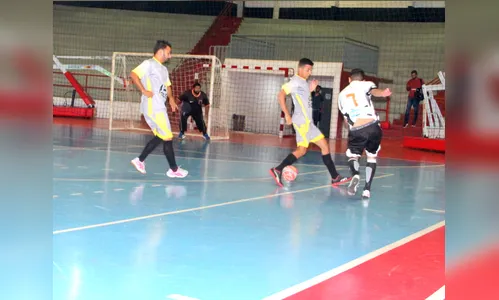 Stivar e Maranata vencem na semifinal da Primeira Divisão de Futsal