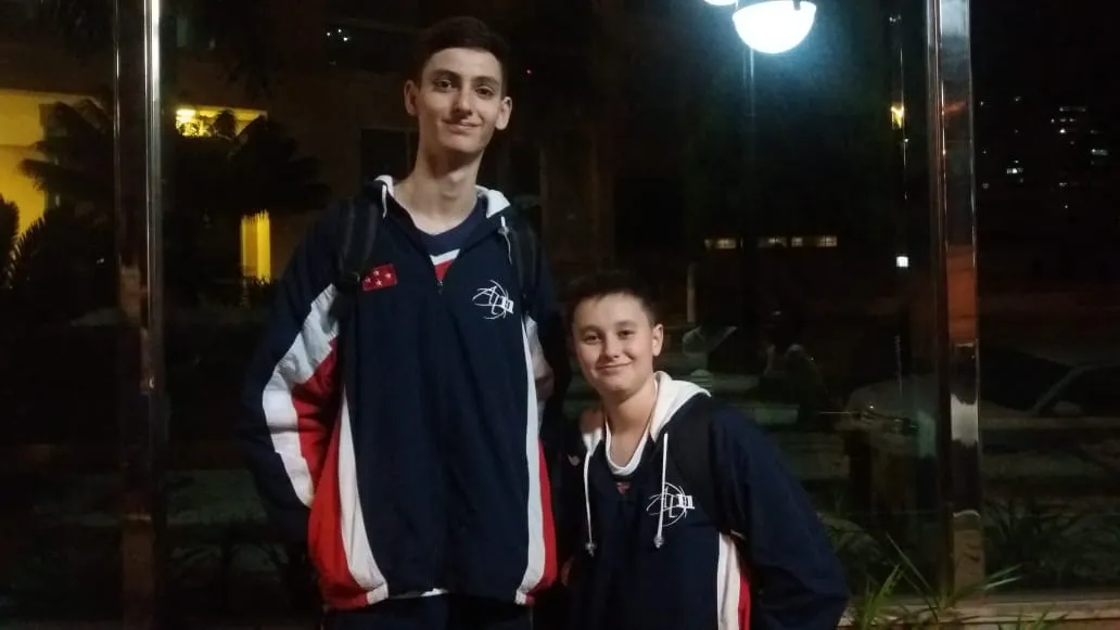 Os apucaranenses João Henrique e João Pedro defenderam Londrina em competição nacional de basquetebol - Foto: Divulgação