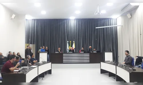 Molina anuncia concurso público na Câmara de Apucarana