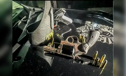 Homens invadem terreno ao lado de Penitenciária e morrem baleados