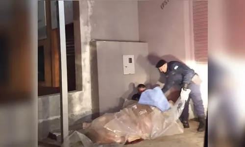 GM distribui cobertores aos moradores de rua, em Apucarana