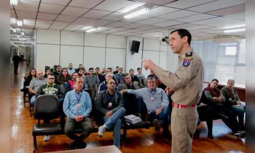 
						
							Bombeiros de Apucarana explicam novas regras de facilitação de licenças
						
						